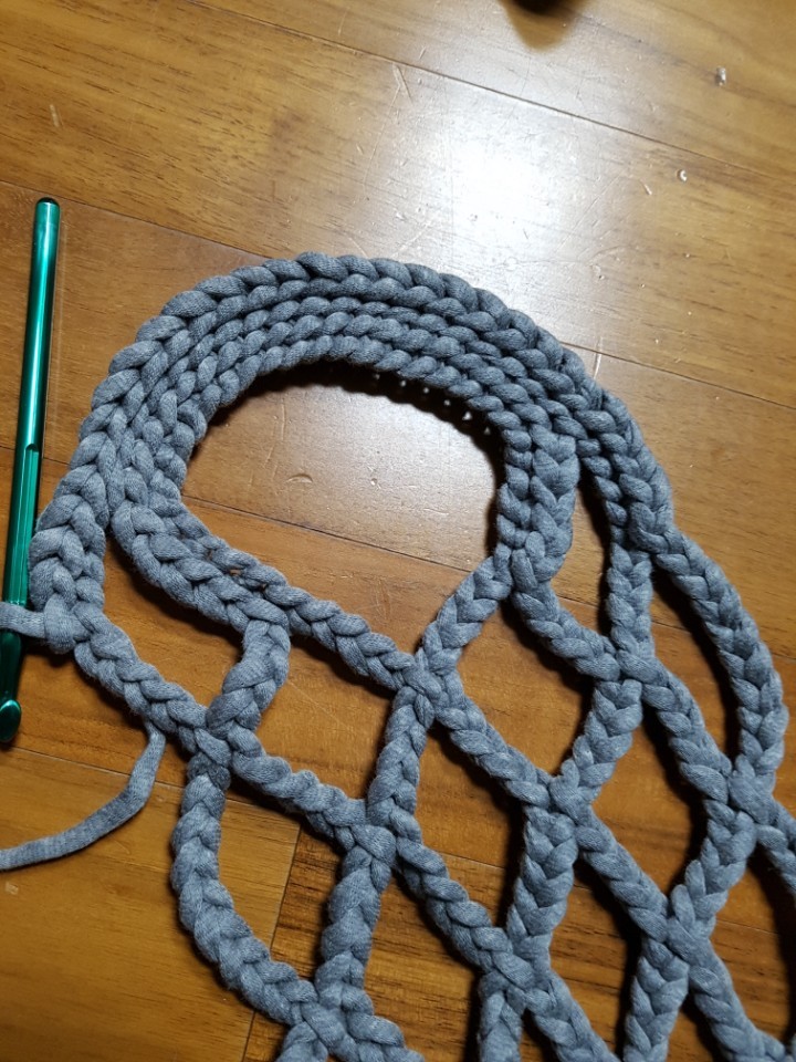 Связать ручки для сумки из шнура